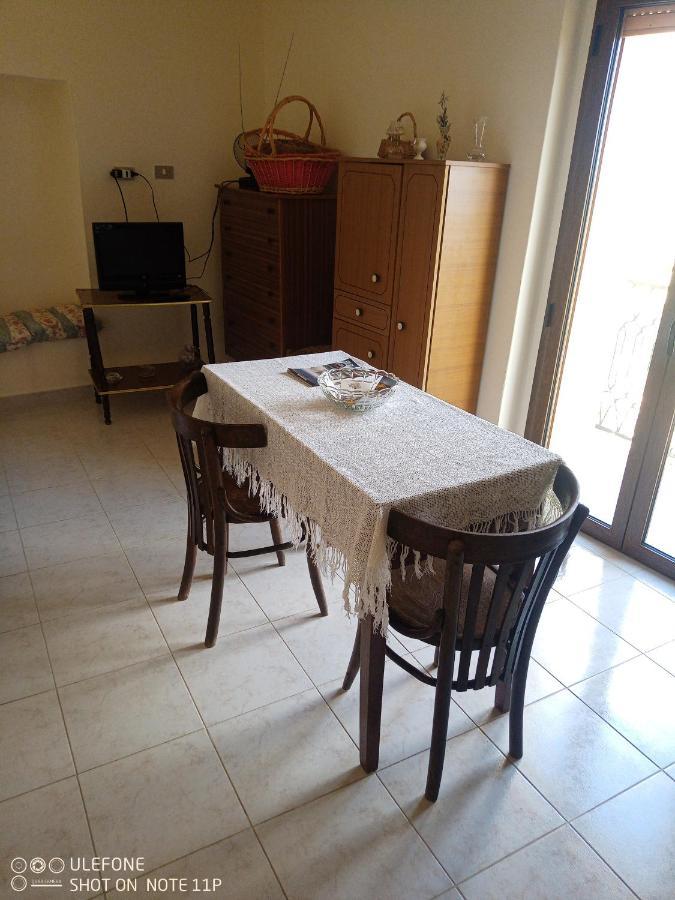 Casa Vacanze " Mela " Нова Сири Екстериор снимка