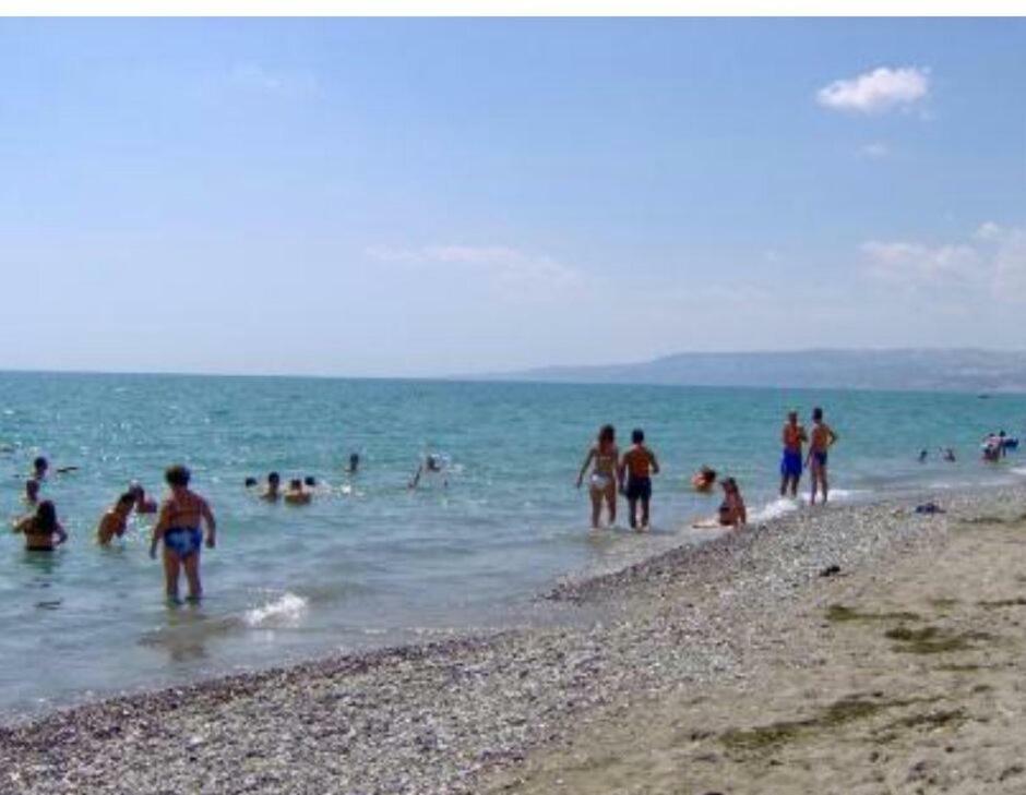 Casa Vacanze " Mela " Нова Сири Екстериор снимка